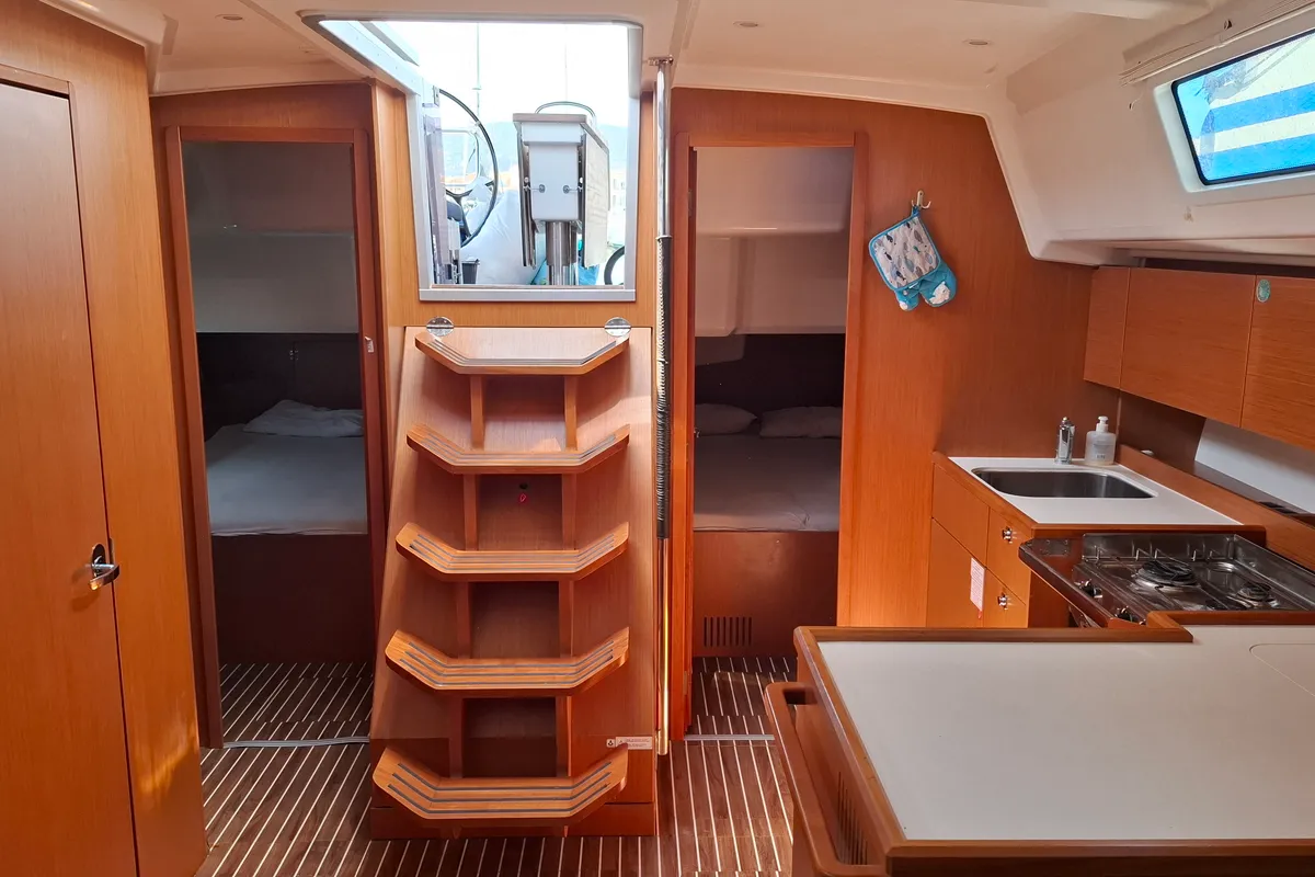 Salon of Balarina, a Bavaria C42 sailboat at Lefkada, Greece