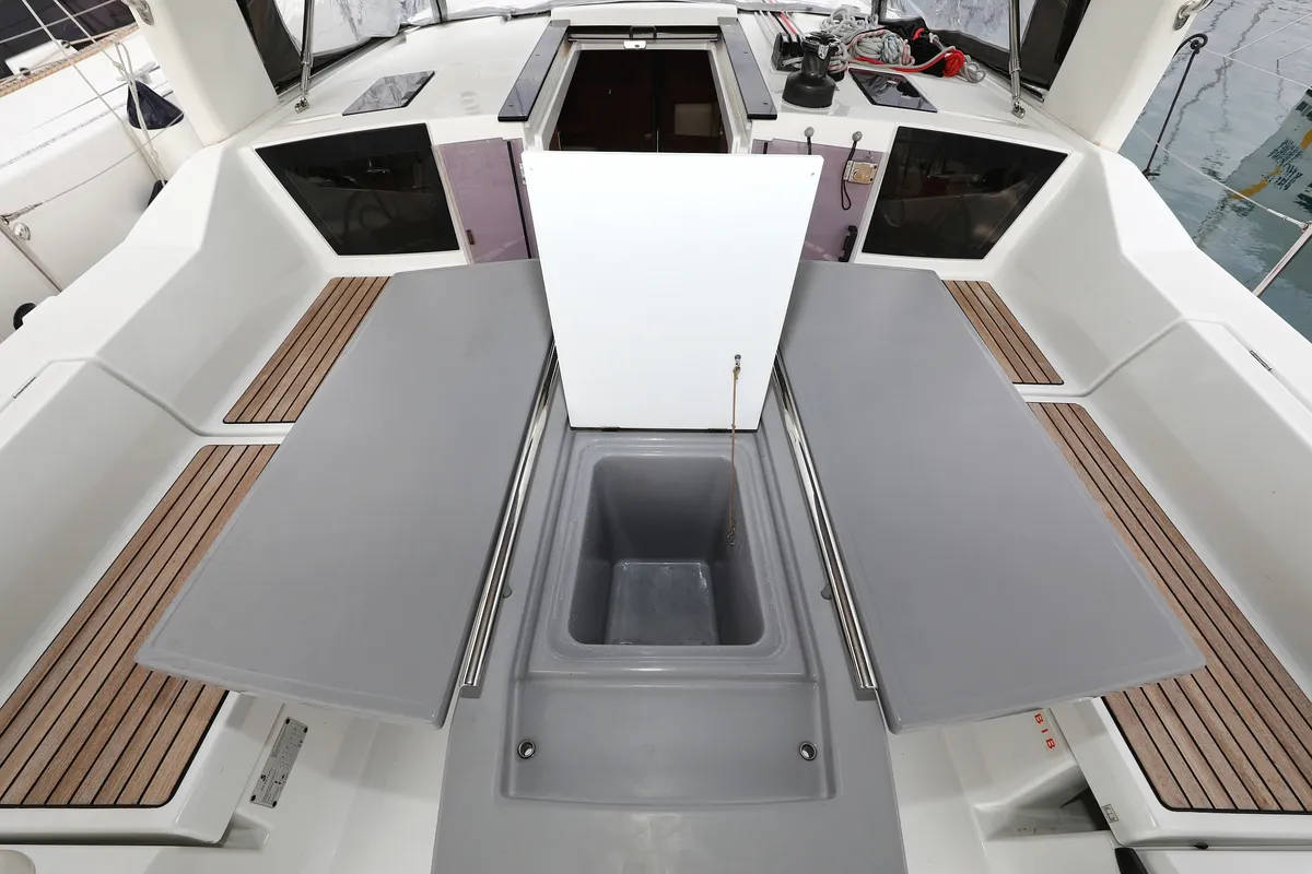 Deck of Dream Course, a Beneteau Oceanis 41.1 sailboat at Vodice, Croatia