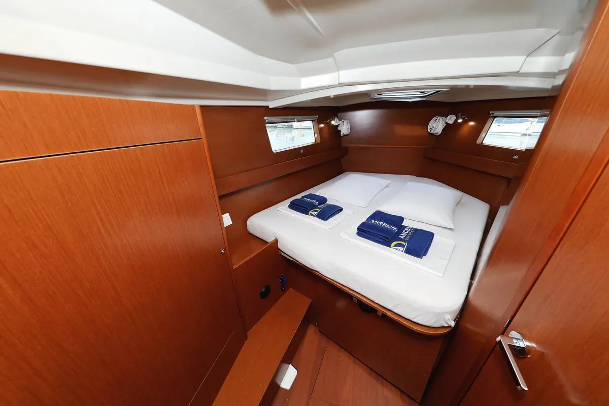 Cabin on Dream Course, a Beneteau Oceanis 41.1 sailboat at Vodice, Croatia