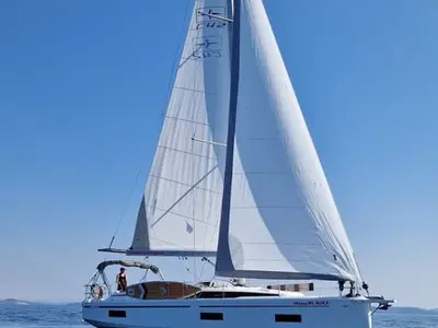 Auka, a Bavaria C42 sailboat at Općina Rogoznica, Croatia
