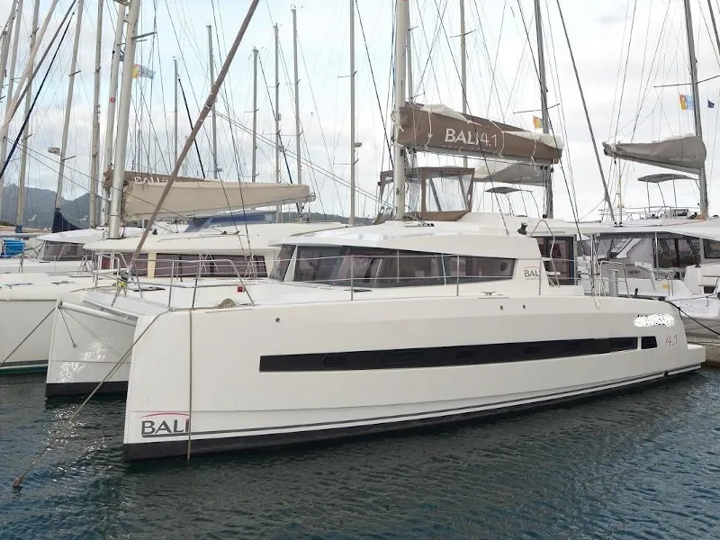 Alchimia, a Bali 4.1 catamaran at Riposto, Italy