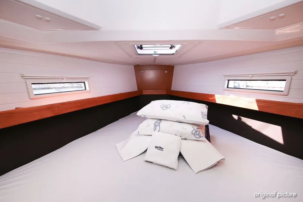 Cabin on Neo Star III (16), a Bavaria Cruiser 41S sailboat at Murter, Croatia