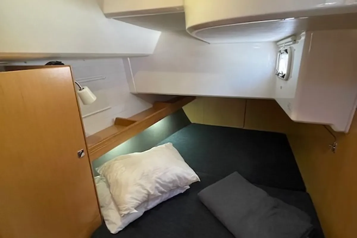 Cabin on Rozerina, a Bavaria Cruiser 46 sailboat at Athens, Greece