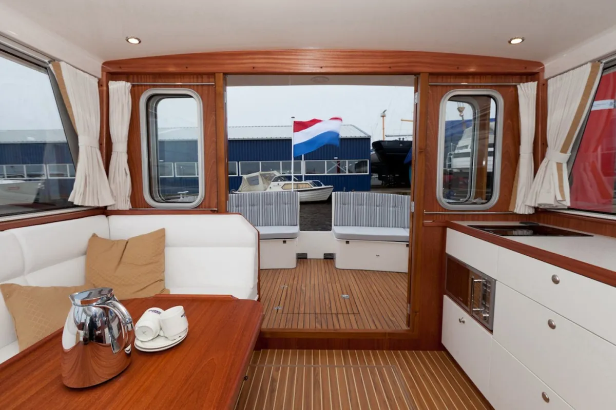Salon of Neptunus, a Gulet Brandsma Luna 40 motorboat at Heukelum, Netherlands
