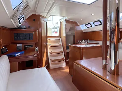 Salon of Poldi, a Beneteau Oceanis 31 sailboat at Heiligenhafen, Germany