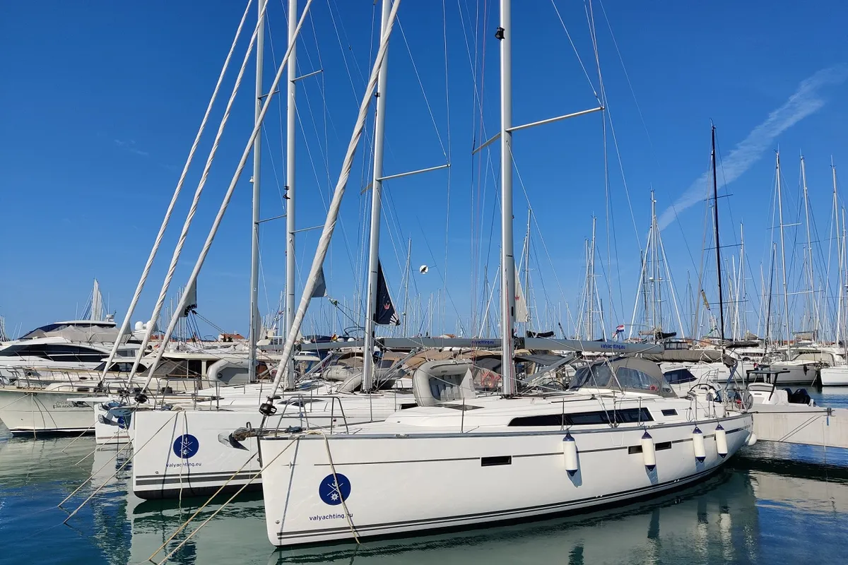 Exterior view of Val4, a Bavaria Cruiser 46 sailboat at Općina Sukošan, Croatia