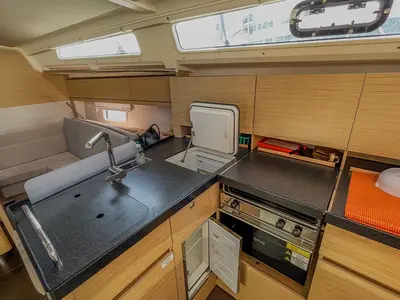 Galley of Pixtin, a Hanse 388 sailboat at Plan-d'Aups-Sainte-Baume, France