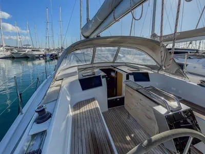Cockpit of Pixtin, a Hanse 388 sailboat at Plan-d'Aups-Sainte-Baume, France