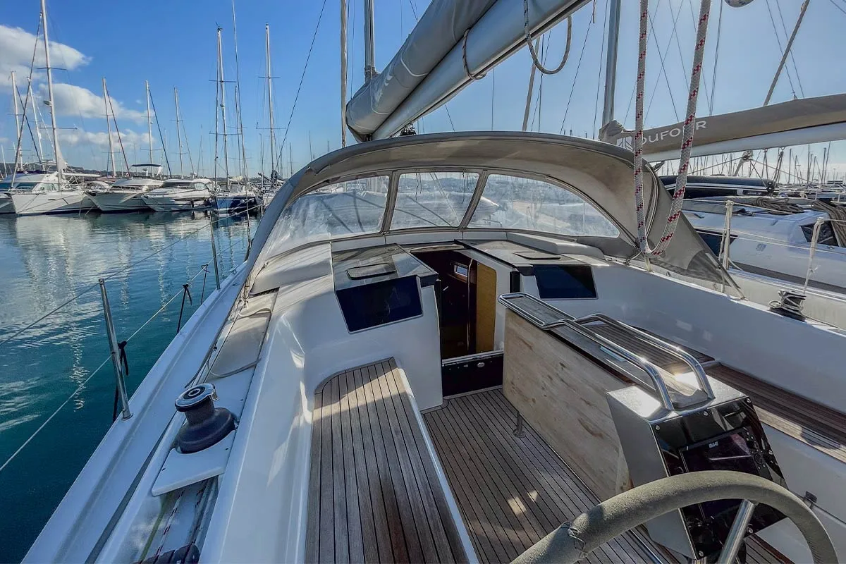 Cockpit of Pixtin, a Hanse 388 sailboat at Plan-d'Aups-Sainte-Baume, France