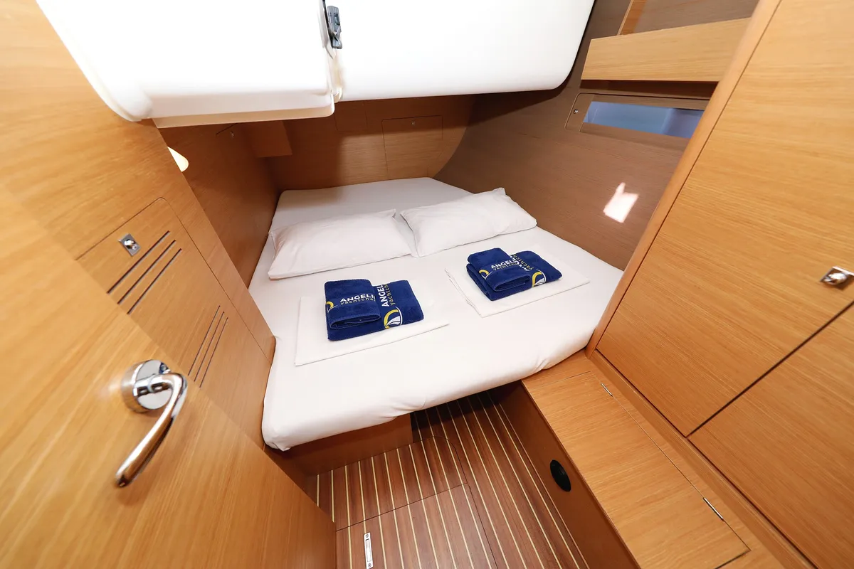 Cabin on Alabama, a Dufour 412 GL sailboat at Grad Biograd na Moru, Croatia
