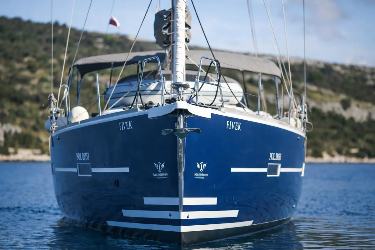 Fivek, a Dufour 460 GL sailboat at Primošten, Croatia