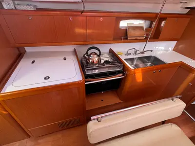 Galley of Magnolia, a Beneteau Oceanis 43 sailboat at Općina Sukošan, Croatia