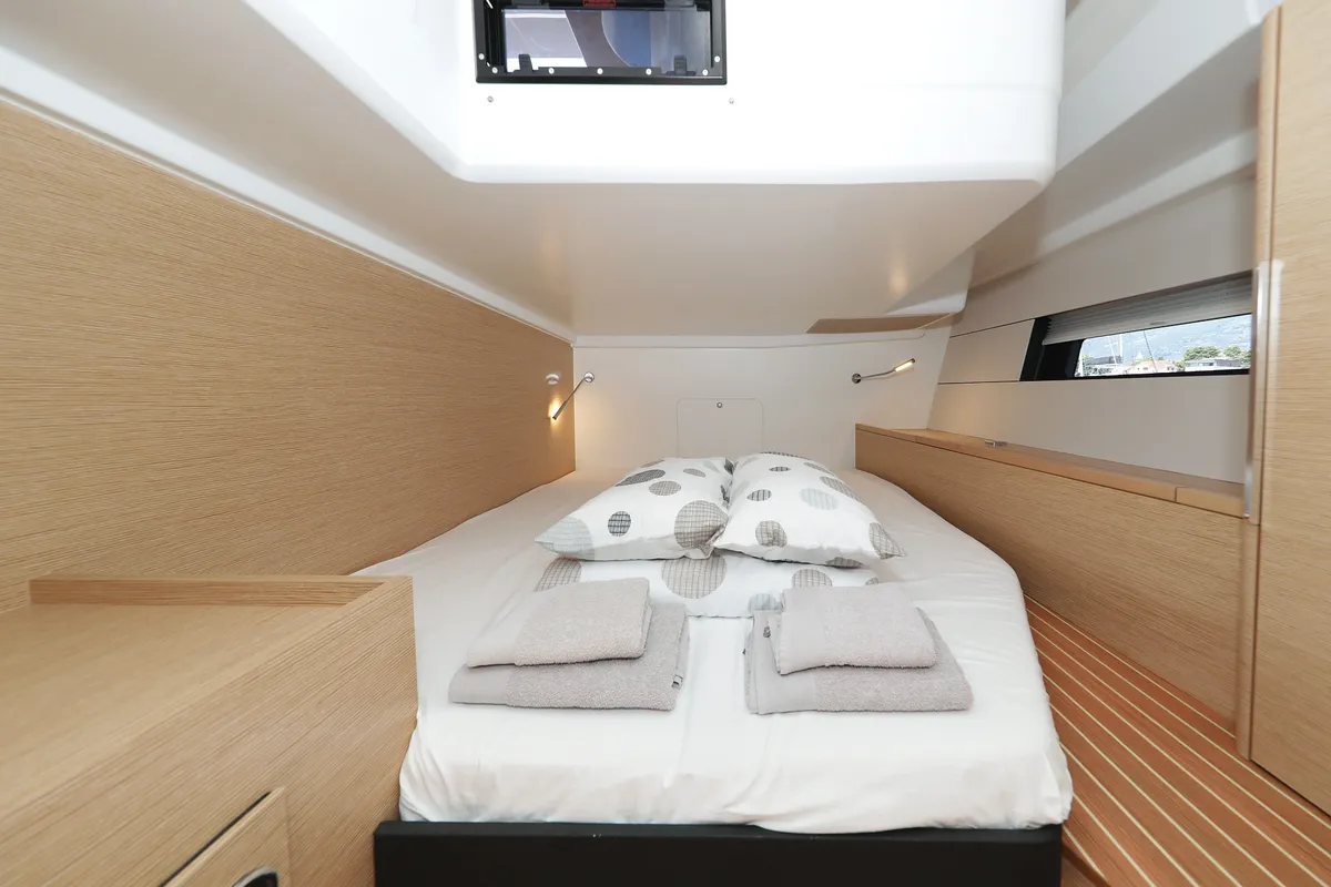Cabin on Atmosphere, a Hanse 460 sailboat at Kaštela, Croatia