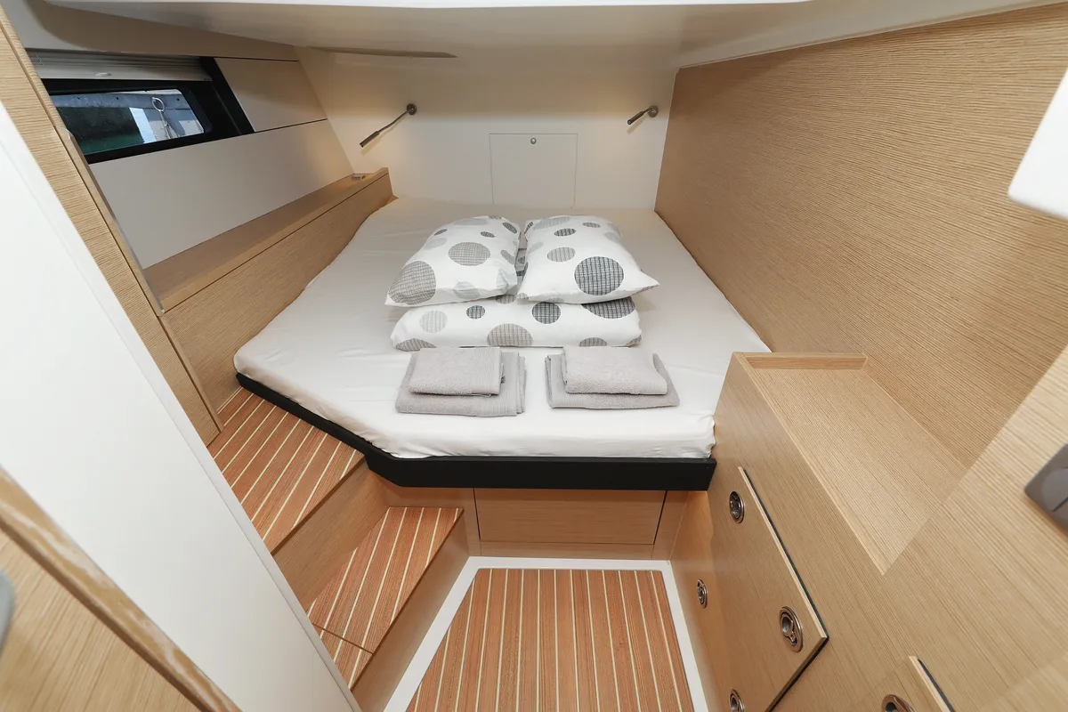Cabin on Atmosphere, a Hanse 460 sailboat at Kaštela, Croatia