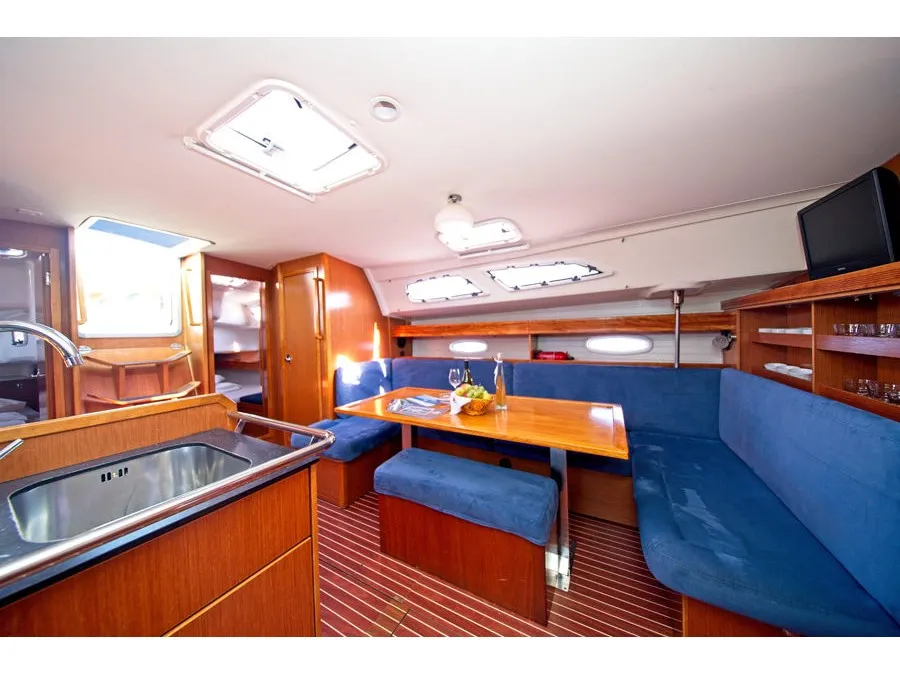 Salon of MH 22, a Bavaria 51 Cruiser sailboat at Murter, Croatia