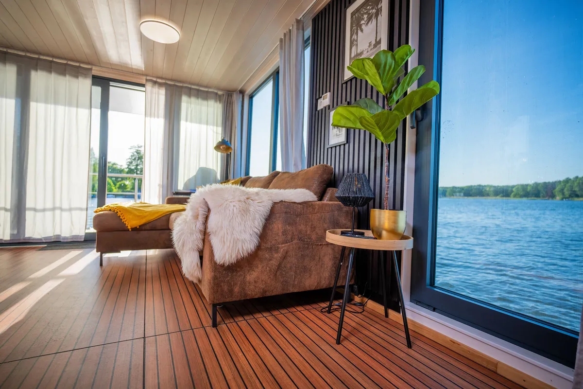 Salon of Miami, a Woma D13 motorboat at Fürstenberg/Havel, Germany