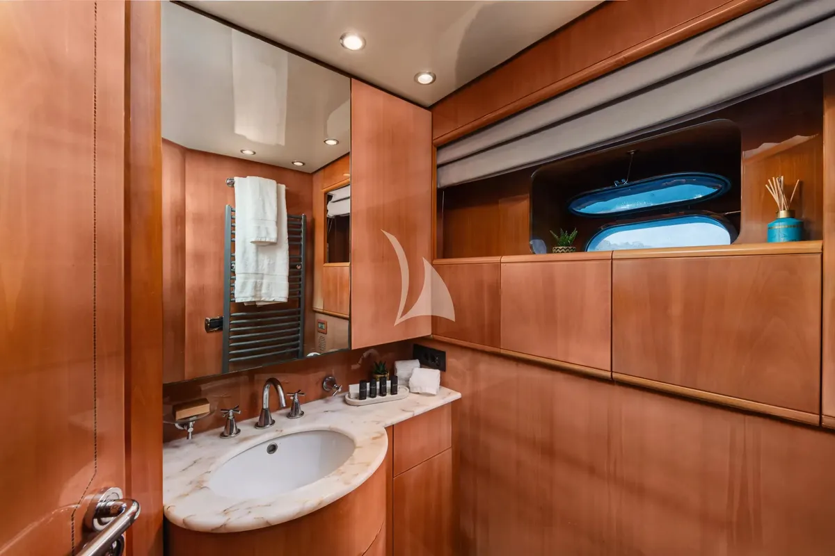 Head on Dream, a Gulet Arno Leopard 27 motor yacht at Athens, Greece