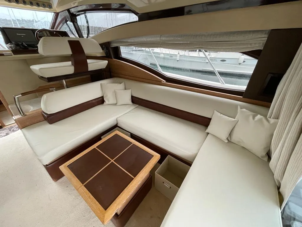 Salon of Kecalu, a Azimut 47 motorboat at Primošten, Croatia
