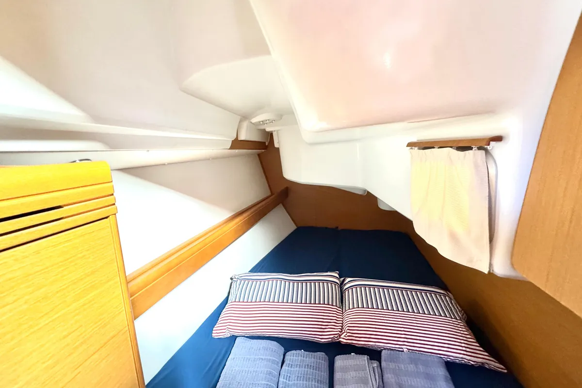 Cabin on Che, a Jeanneau Sun Odyssey 36i sailboat at Fethiye, Turkey