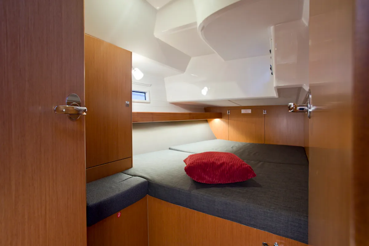 Cabin on Avatar, a Bavaria Cruiser 46 sailboat at Šibenik, Croatia