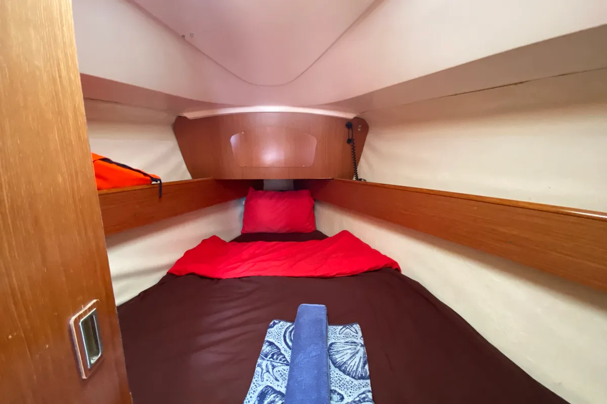 Cabin on Zarif, a Jeanneau Sun Odyssey 32 sailboat at Fethiye, Turkey