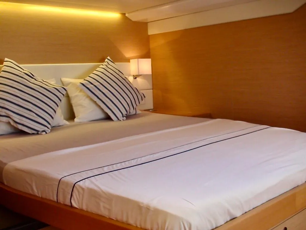Cabin on Camaron, a Lagoon 620 catamaran at Bodrum, Turkey