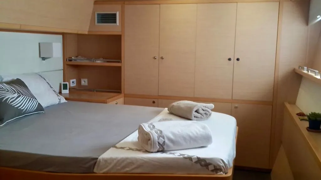 Cabin on Camaron, a Lagoon 620 catamaran at Bodrum, Turkey