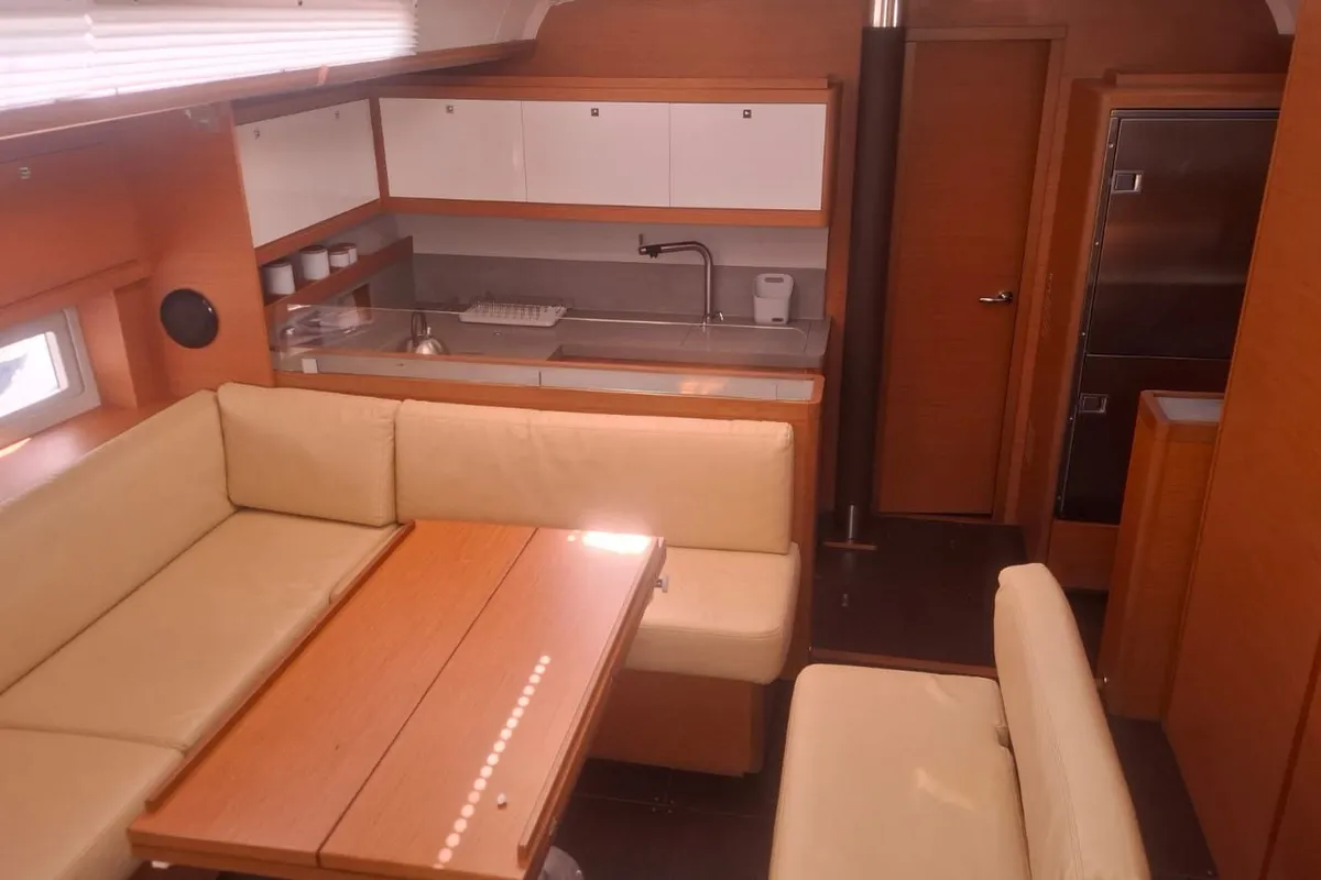 Salon of Atua, a Dufour 530 sailboat at Tonnarella, Italy