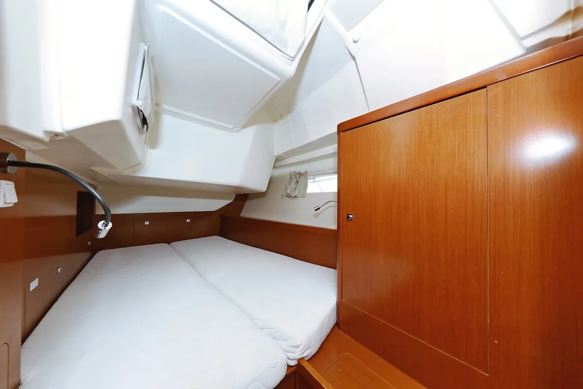 Cabin on Hope, a Beneteau Oceanis 41 sailboat at Zadar, Croatia