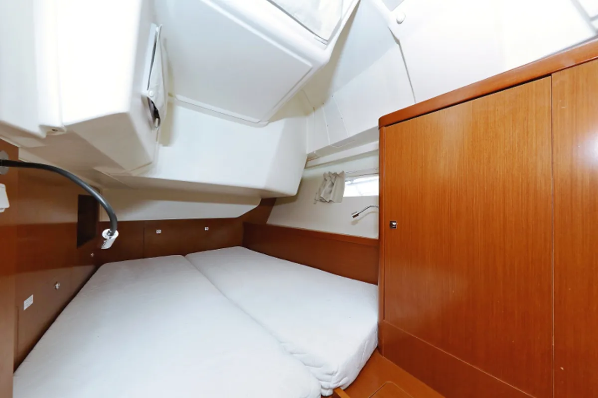 Cabin on Hope, a Beneteau Oceanis 41 sailboat at Zadar, Croatia