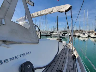 Deck of Perig, a Beneteau Oceanis 31 sailboat at Saint-Cast-le-Guildo, France