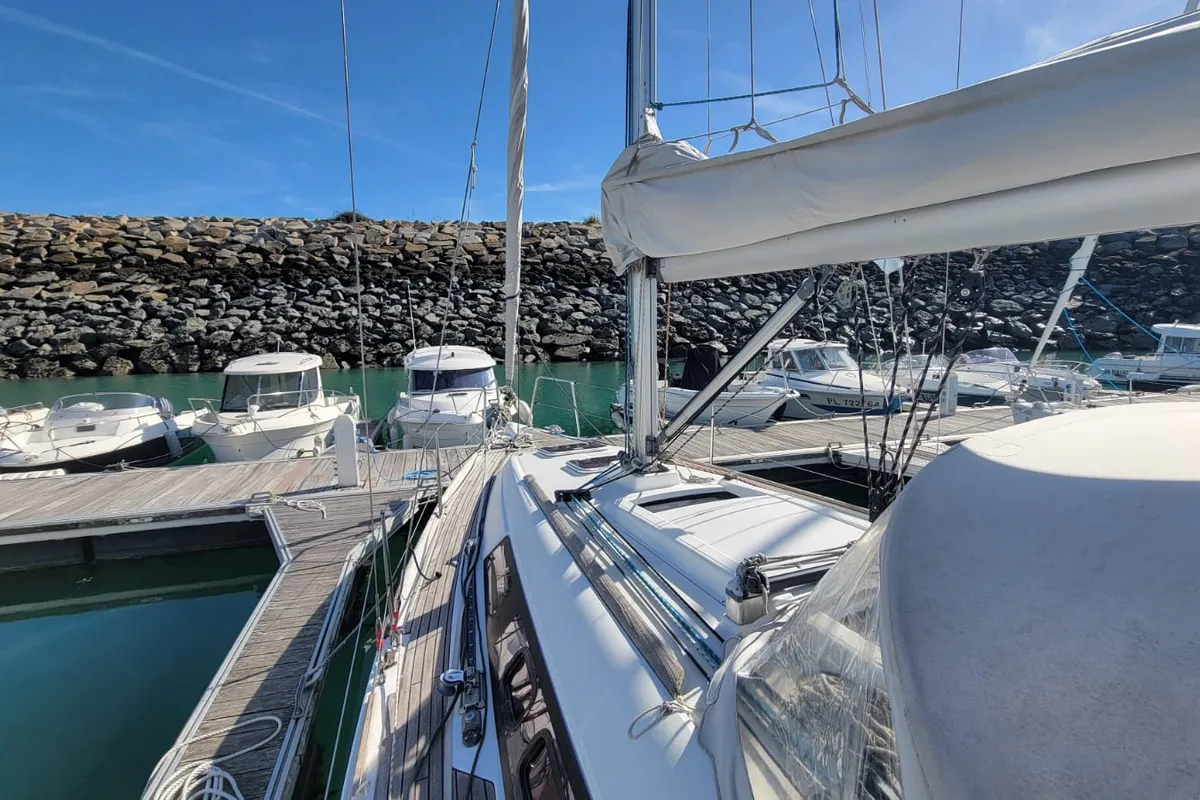 Exterior view of Perig, a Beneteau Oceanis 31 sailboat at Saint-Cast-le-Guildo, France