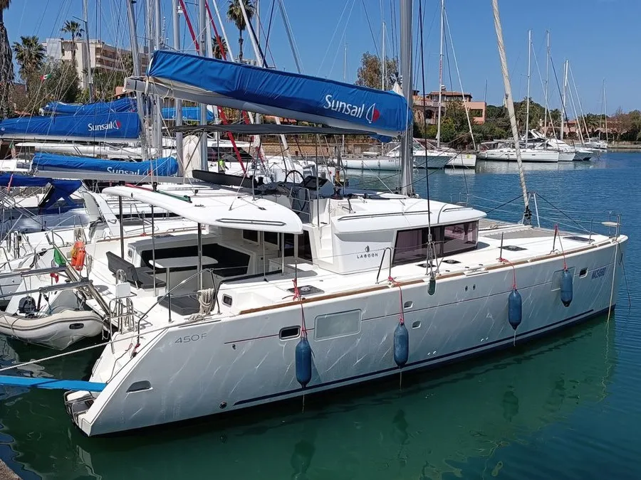 Exterior view of Lagoon 450 Fly, a catamaran at Tonnarella, Italy