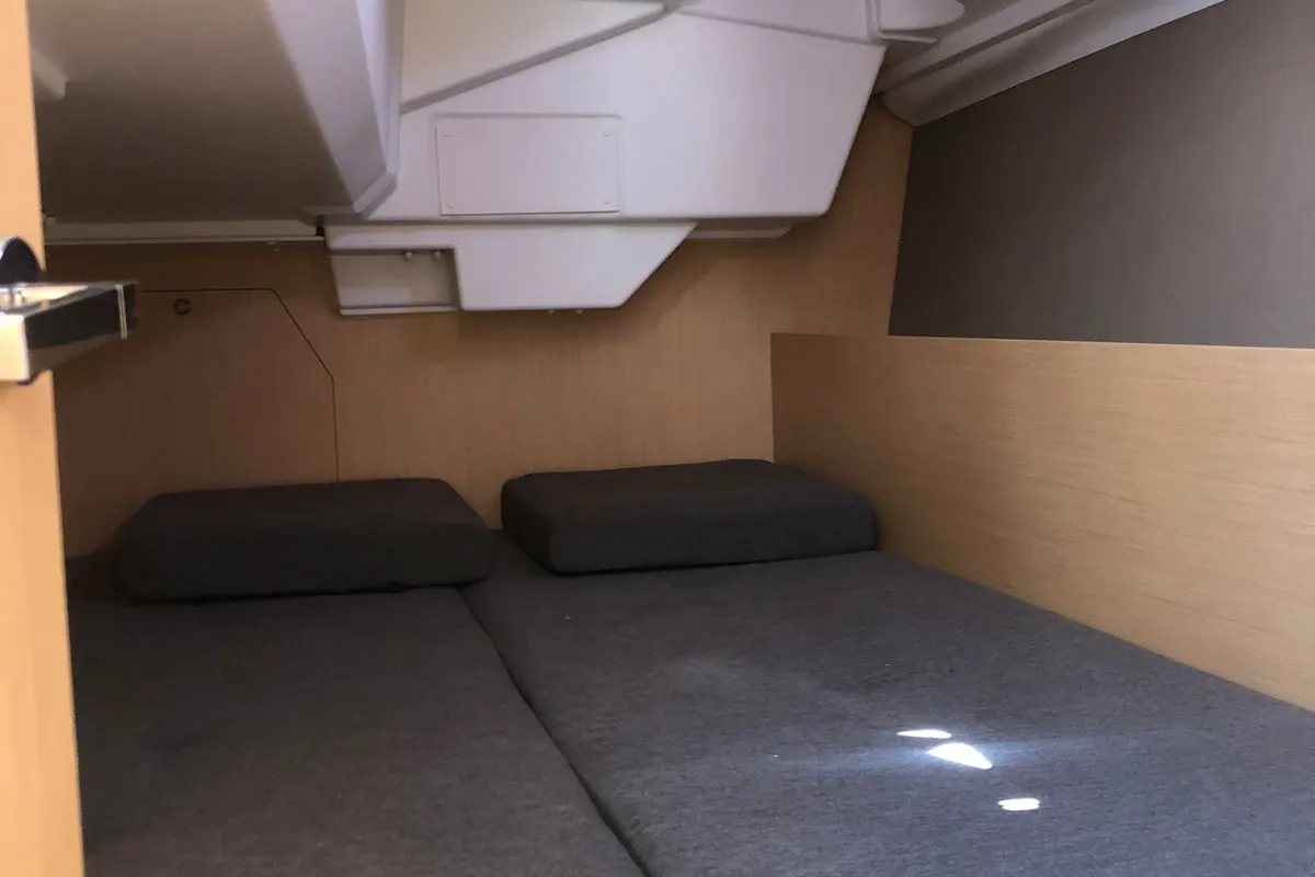 Cabin on Amaral, a Beneteau Oceanis 38 sailboat at Salerno, Italy
