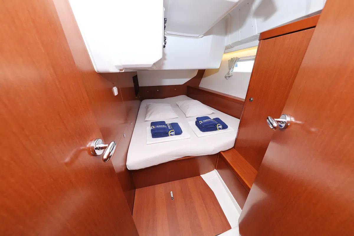 Cabin on Zephyra, a Beneteau Oceanis 45 sailboat at Sukošan, Croatia