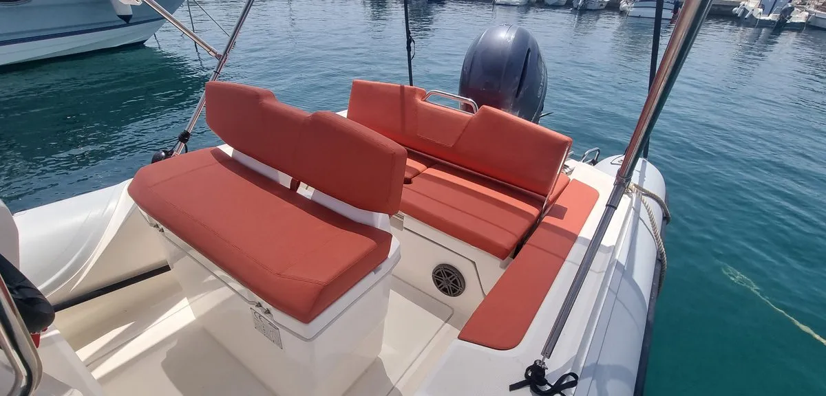 Deck of Joker Boat Coaster 650 Plus, a Joker Boat Coaster 650 Plus RIB at Općina Sukošan, Croatia