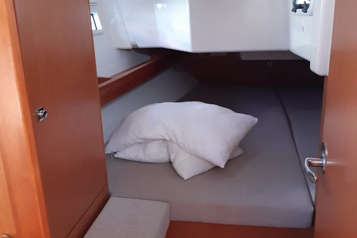 Cabin on Olympia, a Bavaria Cruiser 34 sailboat at Puntone di Scarlino, Italy