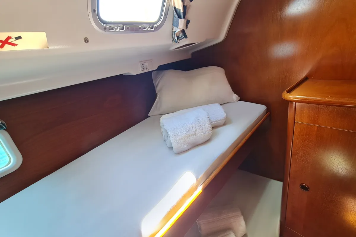 Erika, a Beneteau Oceanis 411 sailboat at Volos, Greece