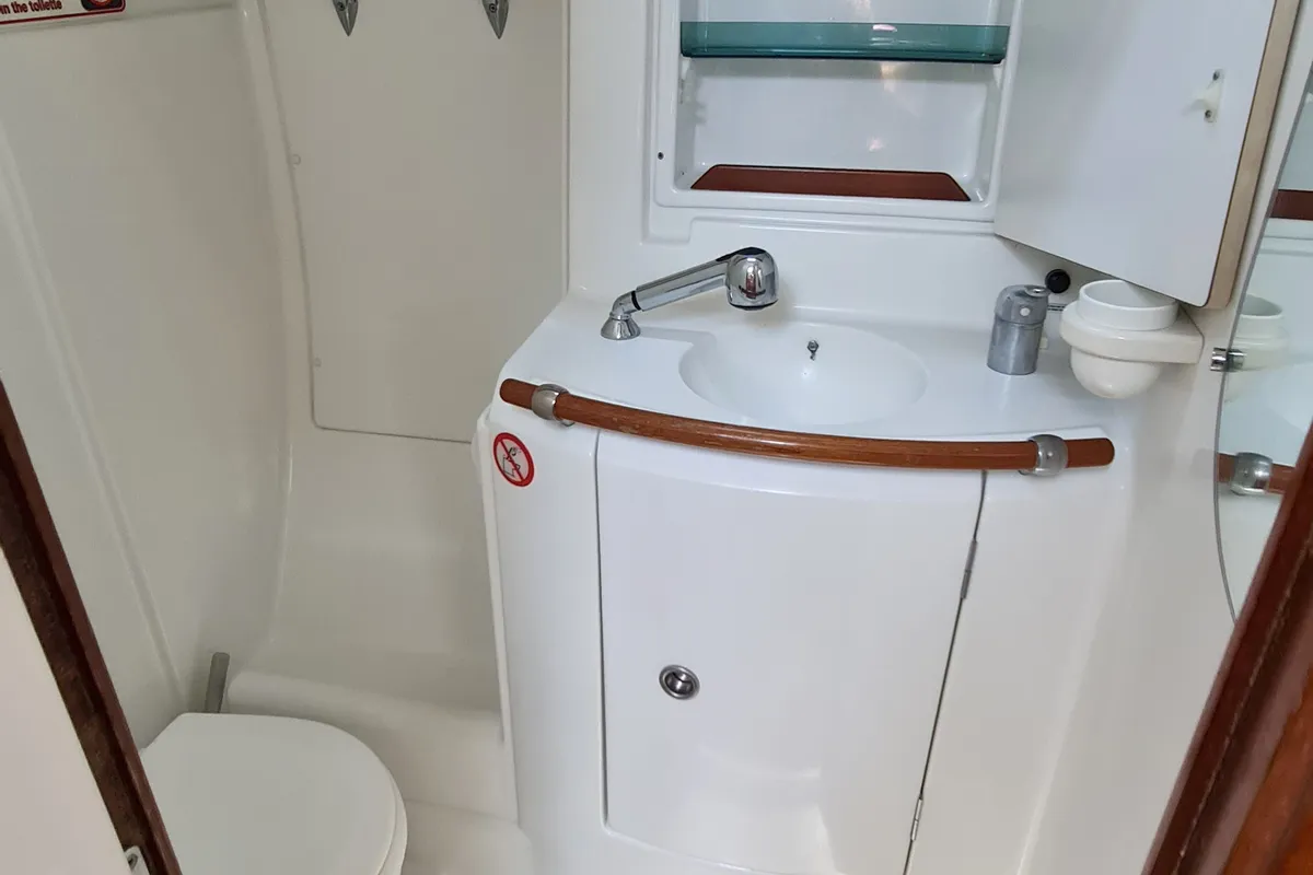 Erika, a Beneteau Oceanis 411 sailboat at Volos, Greece