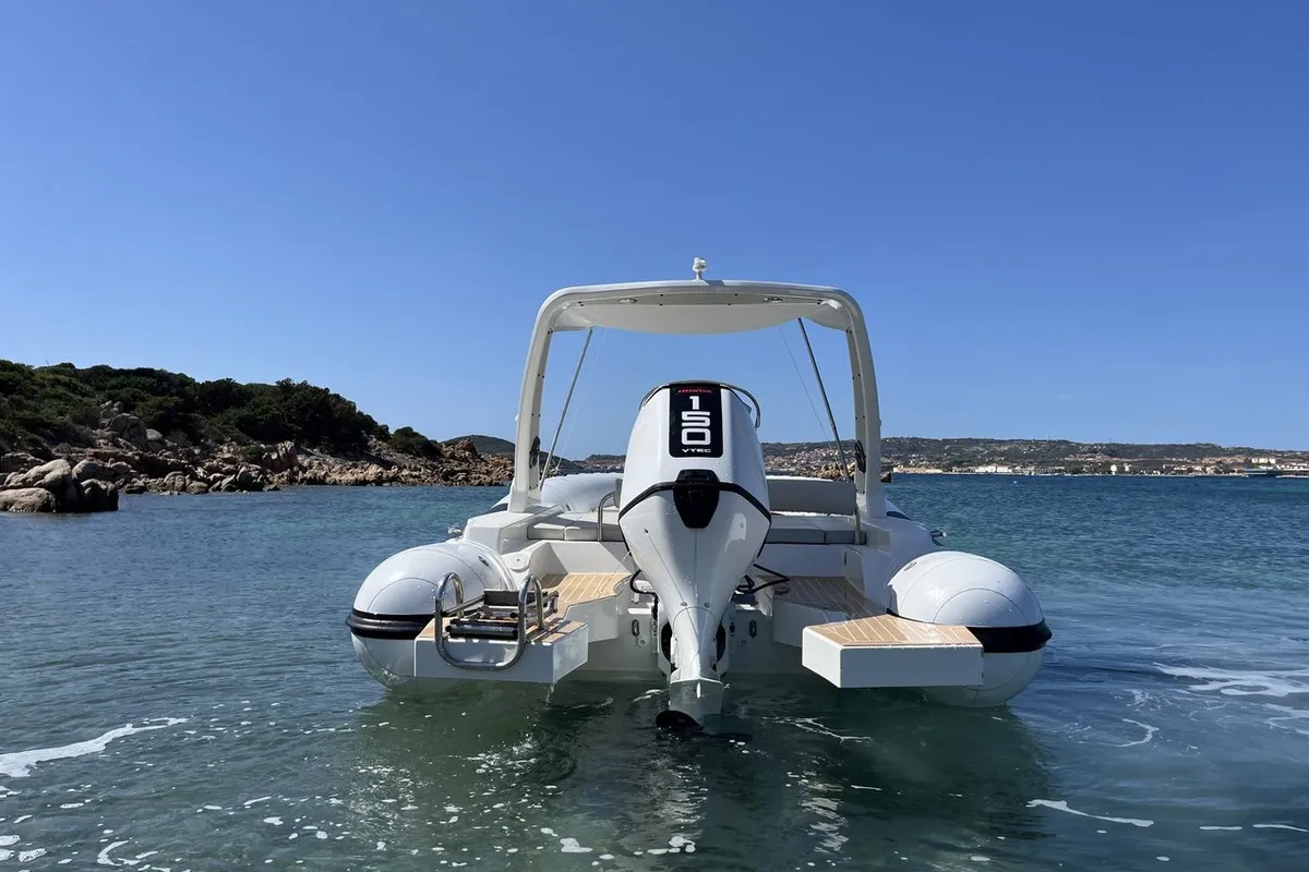 Uno, a Altamarea Wave 23 motorboat at Cannigione, Italy