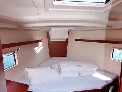 Cabin on Eva, a Hanse 418 sailboat at Sukošan, Croatia
