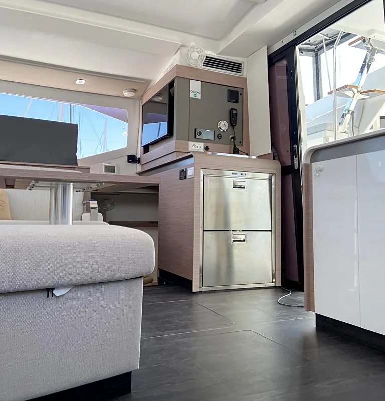 Cabin on Ninoa, a Fountaine Pajot Isla 40 catamaran at Općina Rogoznica, Croatia