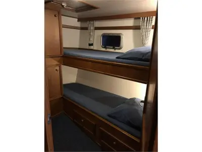Cabin on Ryanne, a De Drait Kotterjacht 13.5 GL motorboat at Woudsend, Netherlands