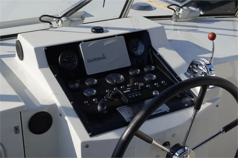 Cockpit of Ryanne, a De Drait Kotterjacht 13.5 GL motorboat at Woudsend, Netherlands