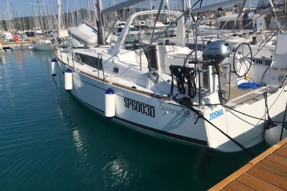 Exterior view of Zosma, a Beneteau Oceanis 38.1 sailboat at Rosignano Solvay, Italy