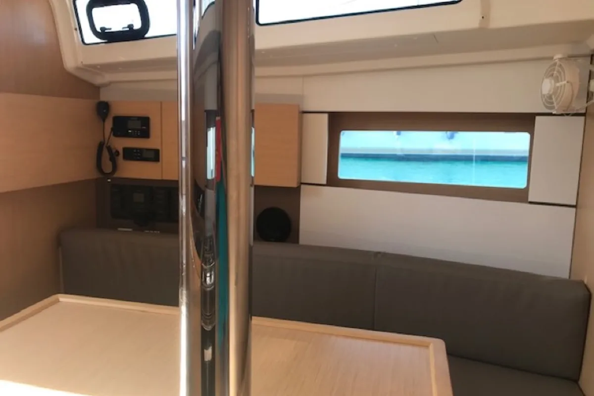 Salon of Zosma, a Beneteau Oceanis 38.1 sailboat at Rosignano Solvay, Italy
