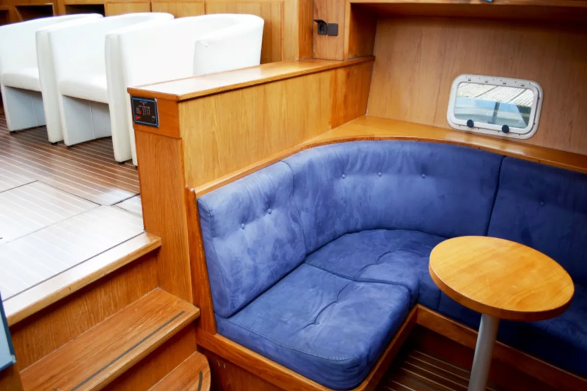 Salon of Drait 19, a De Drait Renal 50 motorboat at Drachten, Netherlands
