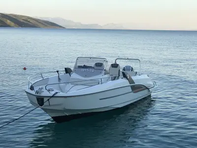 Beneath Flyer 7.7 Space Deck, a Beneteau Flyer 7.7 Space Deck motorboat at Grad Trogir, Croatia