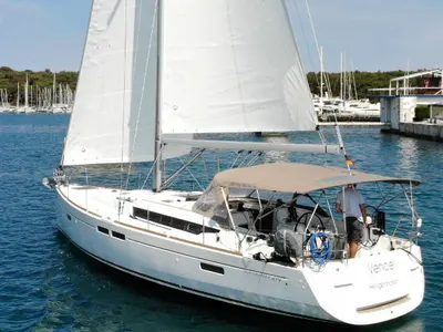 Salon of Vencel, a Jeanneau Sun Odyssey 479 sailboat at Grad Pula, Croatia