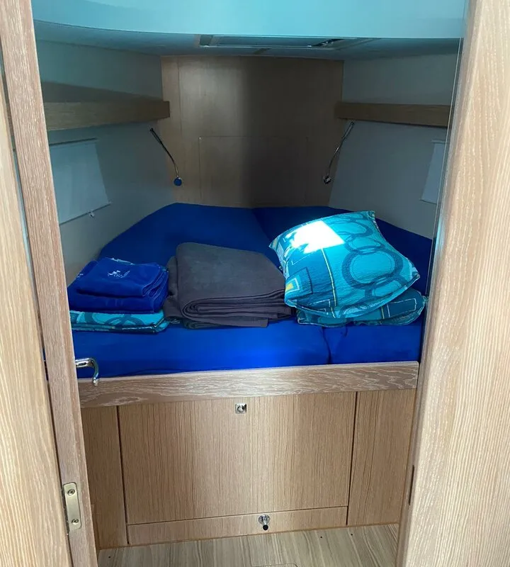 Cabin on Seawave, a Bavaria C42 sailboat at Općina Vrsar, Croatia